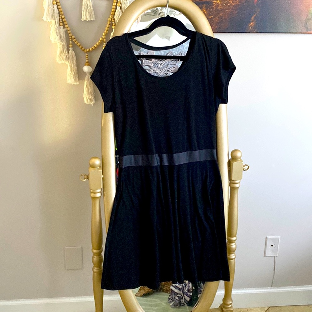 Lace Skelton back cotton dress